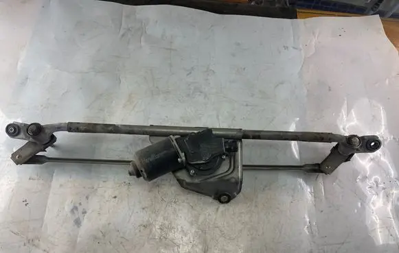 Jeep Grand Cherokee (WK) Front wiper linkage and motor 55156313ab