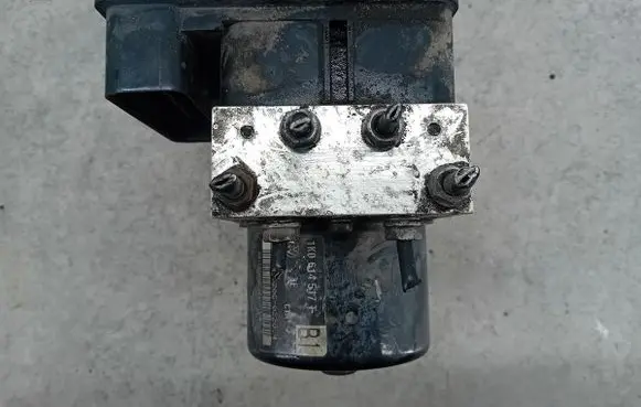 Volkswagen Touran I ABS Pump 