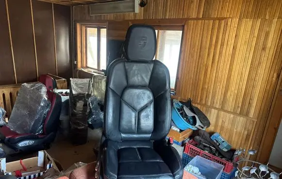 Porsche Cayenne (92A) Front passenger seat 