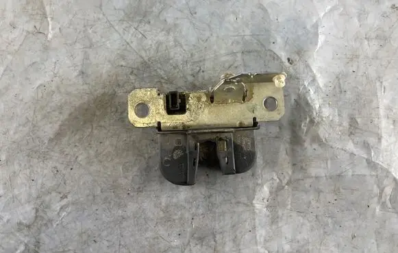 Seat Ibiza III (6L) Tailgate/trunk/boot lock/catch/latch 6L6827505A 6L6827505