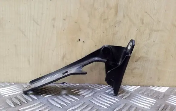 Mitsubishi Pajero Engine bonnet/hood hinges