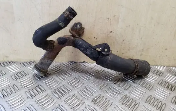 Opel Vivaro Engine coolant pipe/hose