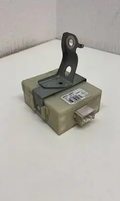 Toyota Avensis T250 Door central lock control unit/module 8974105071 736680 148807