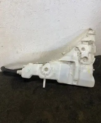 BMW X5 F15 Windshield washer fluid reservoir/tank 7292424