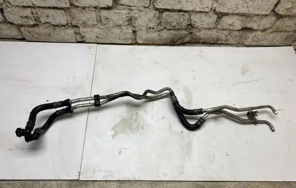 BMW 7 F01 F02 F03 F04 Oil cooling pipe 