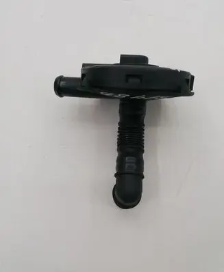Audi A6 S6 C5 4B Breather valve 077103245C