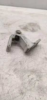 Volkswagen PASSAT B8 Front door upper hinge 8X0831404E