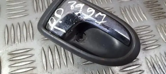 Volkswagen PASSAT B5 Front door interior handle