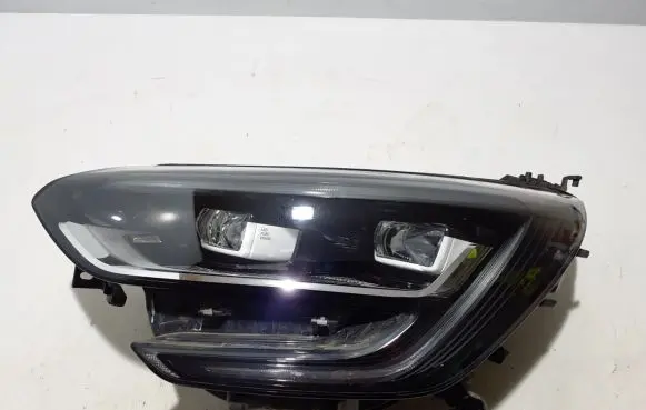 Renault Megane IV Headlight/headlamp 260601197R