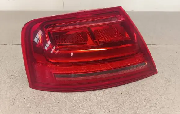 Audi A8 S8 D4 4H Rear/tail lights 4H0945095 596001 E128012802