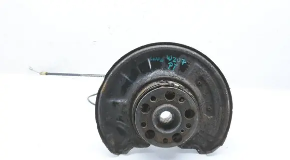 Mercedes-Benz E C207 W207 Stub axle 
