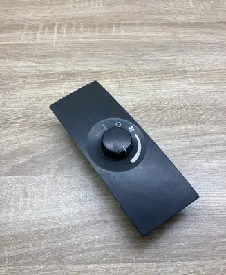 Chrysler Pacifica Light switch M23199