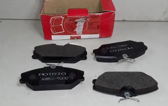 Renault Megane I Brake pads (front) 8671016177