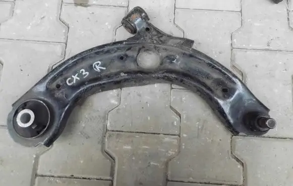 Mazda CX-3 Front lower control arm/wishbone 65566556