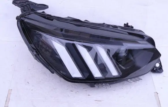 Peugeot 2008 II Headlight/headlamp 9841641980 L615795 01FCRPL126