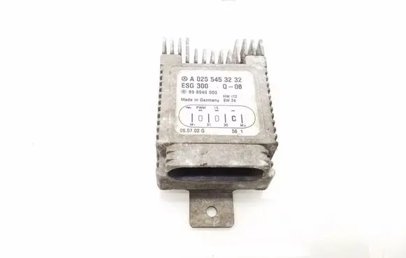 Mercedes-Benz A W168 Coolant fan relay A0255453232 898940000