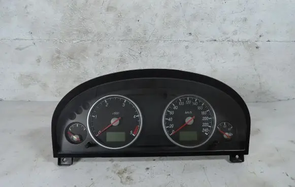 Ford Mondeo Mk III Speedometer (instrument cluster) 1S7F-10849-GE