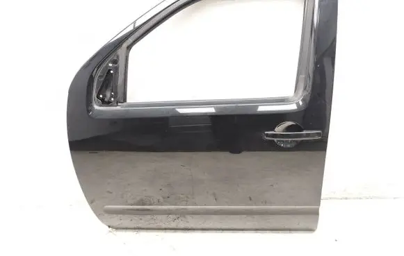 Nissan Pathfinder R51 Front door 