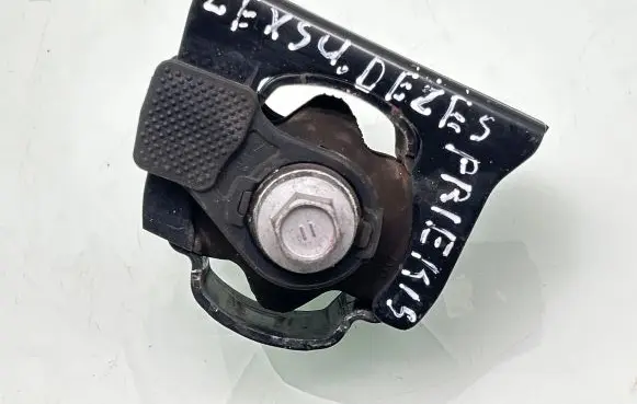 Lexus NX Gearbox mount