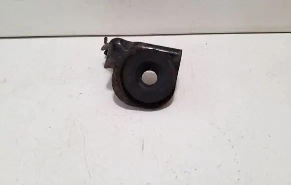 Opel Ampera Radiator mount bracket 