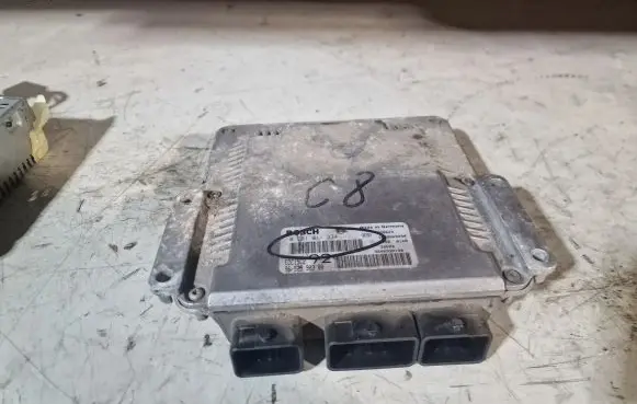 Citroen C8 Engine control unit/module 0281011334