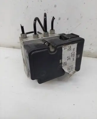 Ford Focus ABS Pump 3M512M110JA 9890