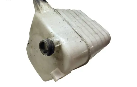 Toyota Avensis T250 Intake resonator 178930H040