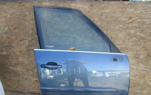 Citroen C4 I Picasso Front door