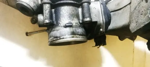 Subaru Outback Throttle valve 16112aa260 6k030052
