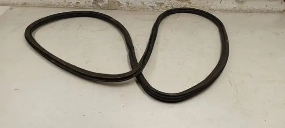 Cupra Leon Rubber seal front door (on door) 5FA867365