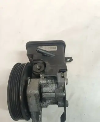 BMW 5 E60 E61 Power steering pump 7693974101