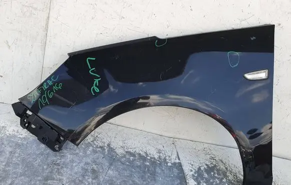 Opel Zafira C Fender