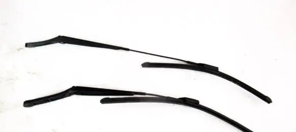 Volkswagen PASSAT B6 Front wiper blade arm 3C1955410B 3C1955409C