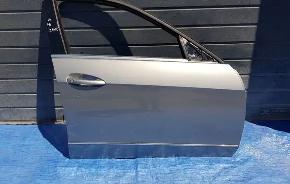 Mercedes-Benz E W212 Front door DRWI21272PP