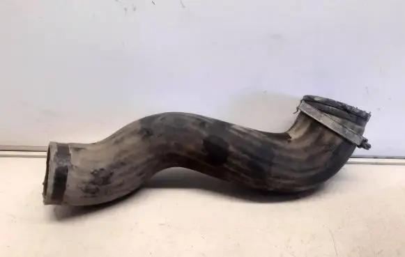 Volvo V70 Intercooler hose/pipe