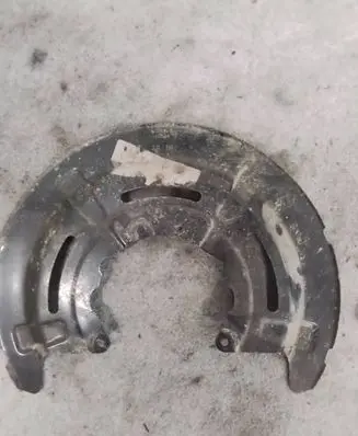 Renault Master III Rear brake disc plate dust cover 441510001R