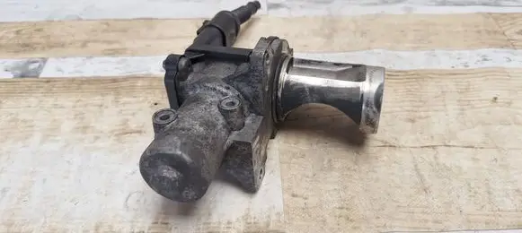 Skoda Superb B5 (3U) EGR valve 038131501AD 038131501