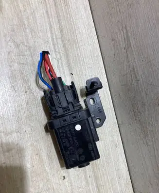 Hyundai i30 Glow plug pre-heat relay 368302U200