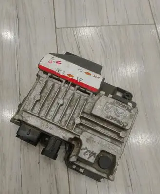 Citroen DS3 Start/Stop control module 28447924
