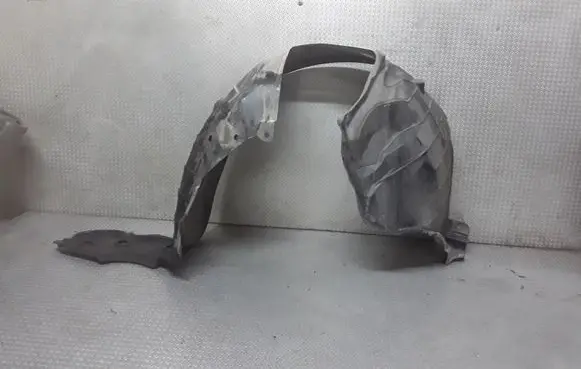 Nissan Prairie Front wheel arch liner splash guards