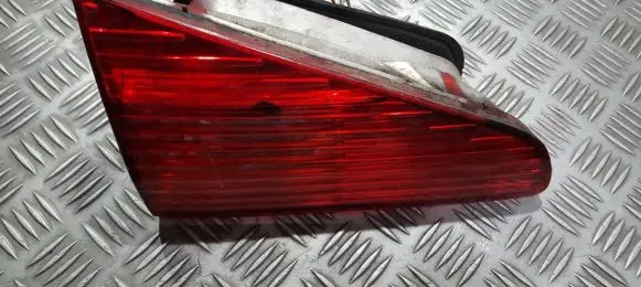 Peugeot 607 Tailgate rear/tail lights