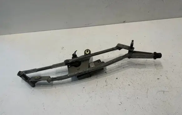 Volvo V70 Front wiper linkage and motor 09151848 404775 1252D