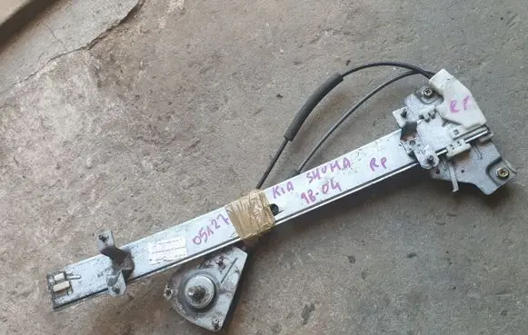 KIA Shuma Front door manual window regulator 