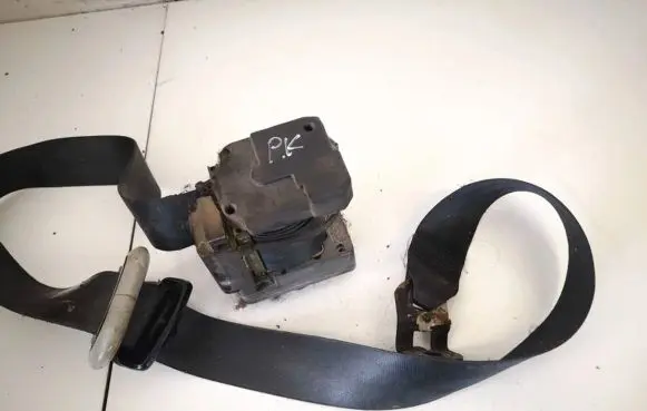 Volkswagen Golf IV Front seatbelt 1j4857705g