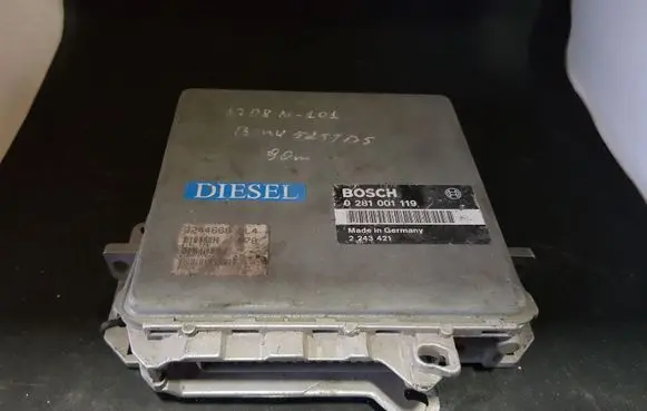 BMW 5 E34 Engine control unit/module 0281001119