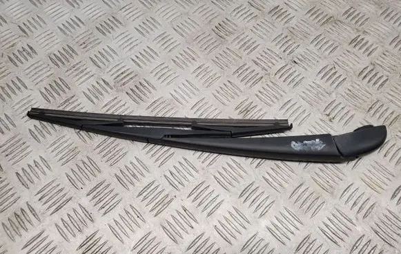 Chrysler Pacifica Rear wiper blade arm