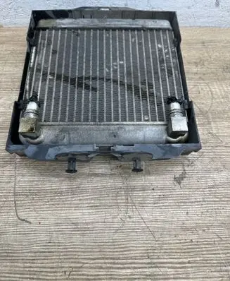 Engine oil radiator