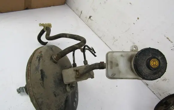 Honda CR-V Brake booster 