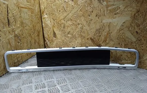 Volkswagen Touareg II Dashboard lower bottom trim panel 7P2857189A
