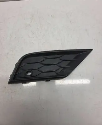 Volkswagen Tiguan Front bumper lower grill 5NA853666A